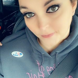 Meet your Posher, Nikki